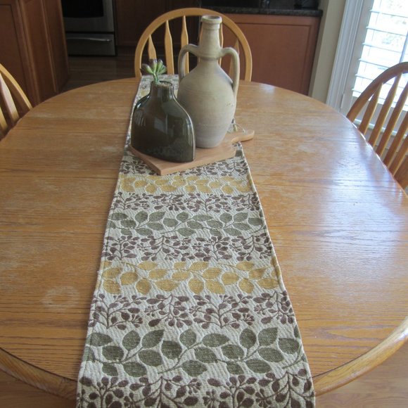 Plant Nature Tree Branch Modern Table Runner - Picture 3 of 9